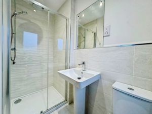 Photo 18- click for photo gallery